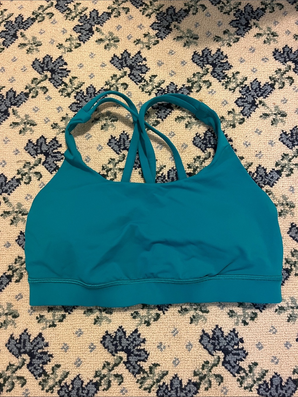 size 6 lululemon energy bra
